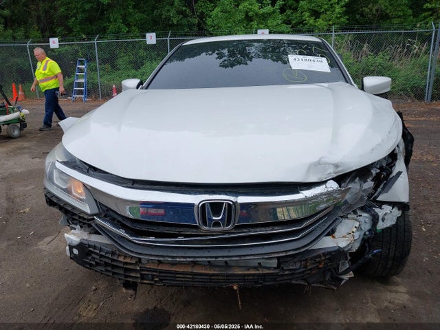 1HGCR2F33HA120995 Honda ACCORD LX