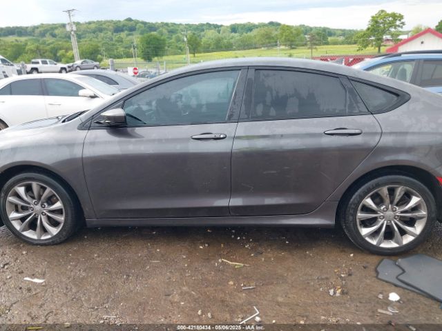 1C3CCCBG4FN605316 Chrysler 200 S