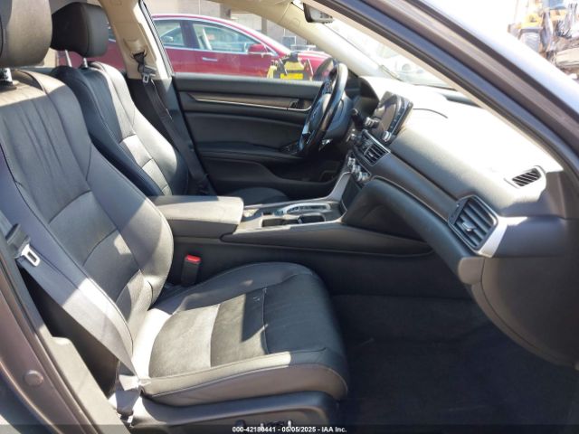 1HGCV3F52LA005882 Honda Accord
