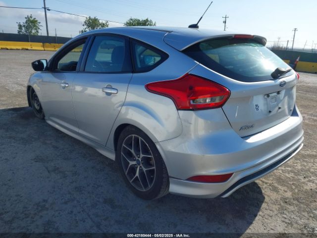 1FADP3K23GL247119 Ford FOCUS SE