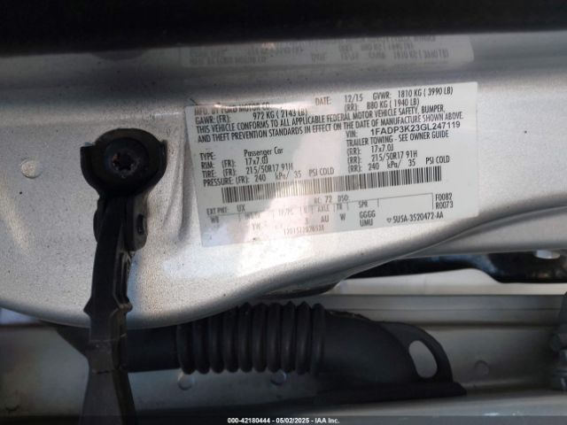 1FADP3K23GL247119 Ford FOCUS SE