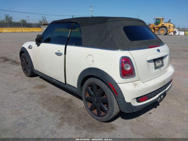 2010 MINI COOPER S WMWMS3C59ATY09465 Photo 2