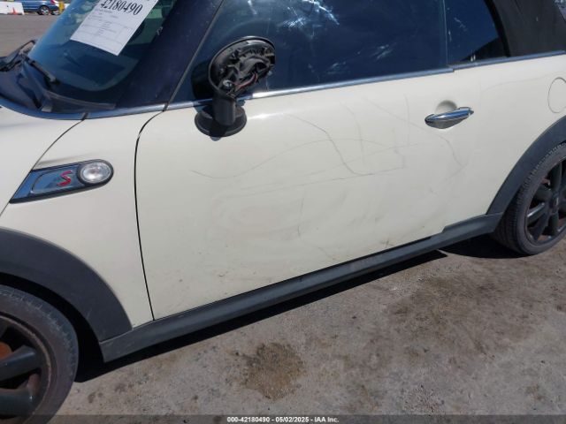 2010 MINI COOPER S WMWMS3C59ATY09465 Photo 5