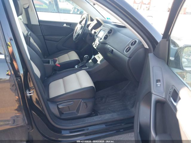WVGSV7AX3HW509437 Volkswagen Tiguan 2.0t Wolfsburg Edition
