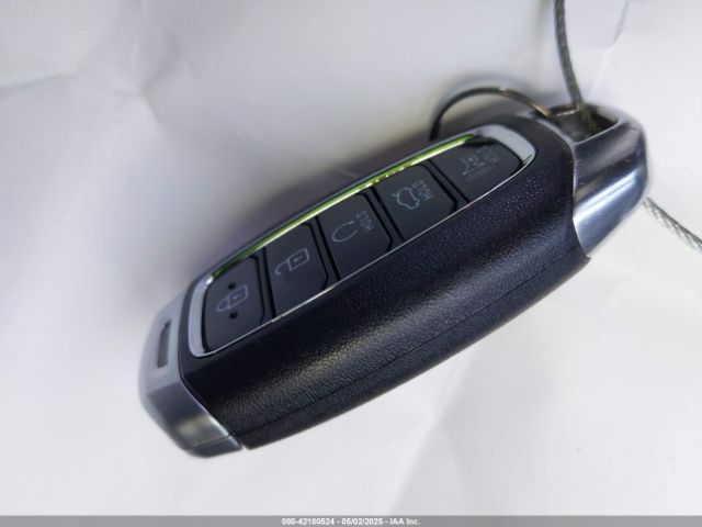 KMHLM4AG3PU483700 Hyundai ELANTRA SEL