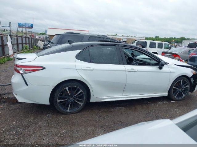 4T1B61HK8KU240262 Toyota CAMRY XSE