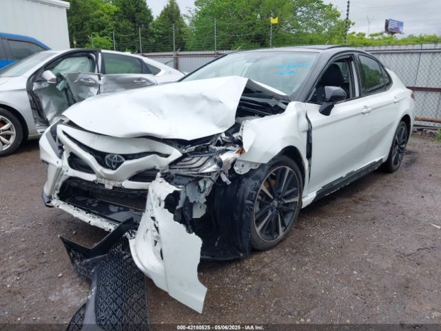 4T1B61HK8KU240262 Toyota CAMRY XSE