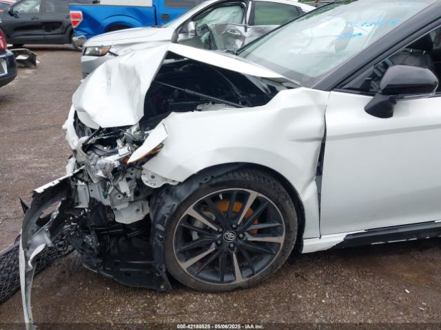 4T1B61HK8KU240262 Toyota CAMRY XSE