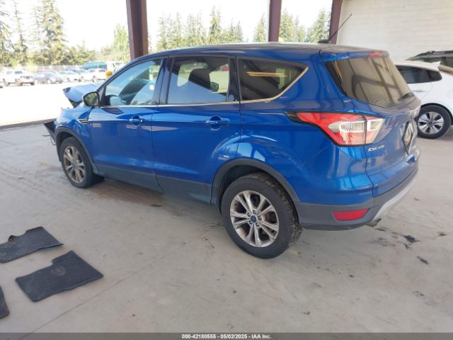 1FMCU0G9XHUC81634 Ford ESCAPE SE