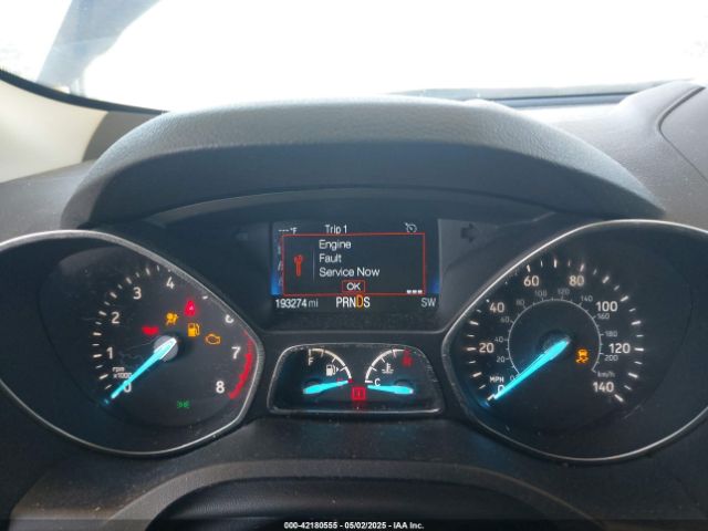1FMCU0G9XHUC81634 Ford ESCAPE SE