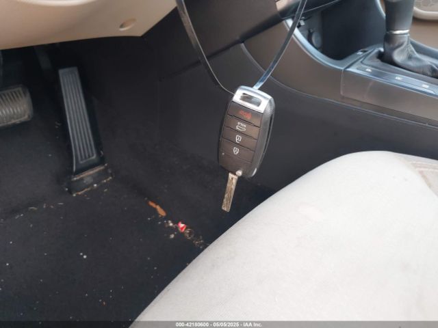 5XXGM4A76EG301383 KIA Optima Lx