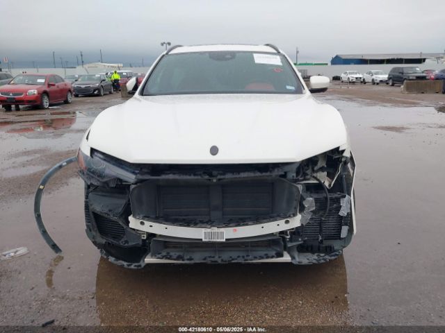 ZN661YUS5JX301985 Maserati Levante S Gransport