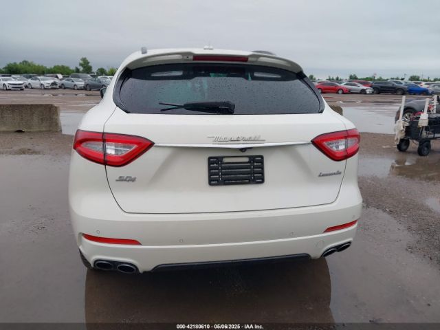 ZN661YUS5JX301985 Maserati Levante S Gransport