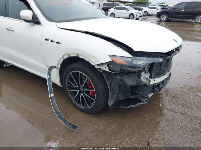 ZN661YUS5JX301985 Maserati Levante S Gransport