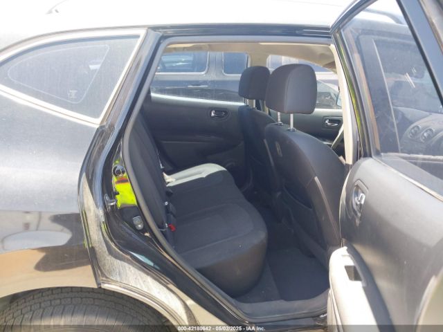 JN8AS5MT8FW664220 Nissan Rogue Select S