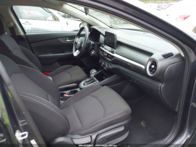 3KPF24AD5ME274305 KIA Forte Lxs
