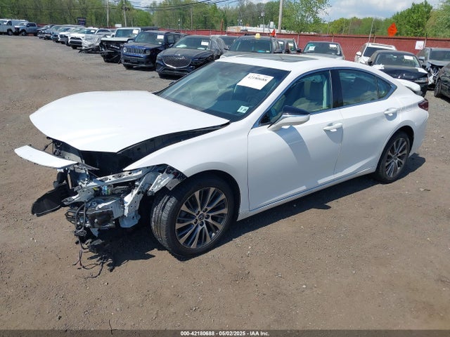58AD11D17MU005321 Lexus ES 250
