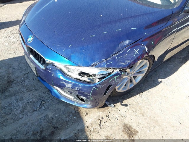 WBA8A3C51JA494385 BMW 320i Xdrive