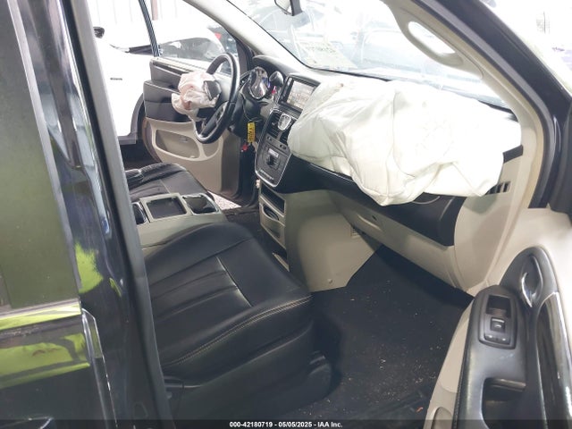 2C4RC1BG3ER398333 Chrysler Town & Country Touring