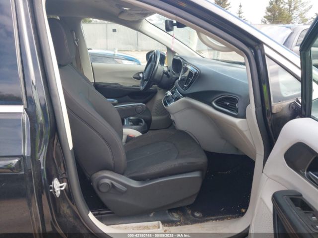 2C4RC1FG6LR205129 Chrysler Pacifica Touring