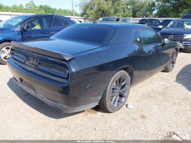 2C3CDZBT6LH235939 Dodge Challenger R/t
