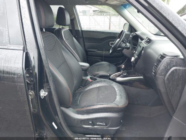 KNDJX3AA6J7528482 KIA Soul !