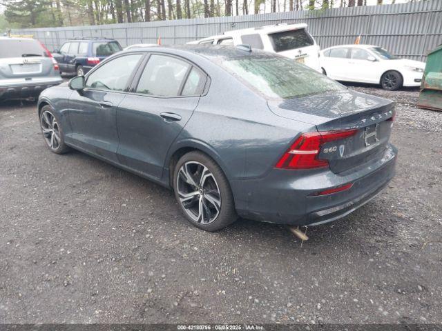 2023 VOLVO S60 7JRL12TW2PG234438 Photo 2