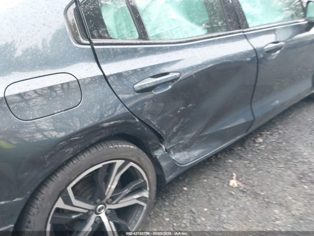 2023 VOLVO S60 7JRL12TW2PG234438 Photo 5