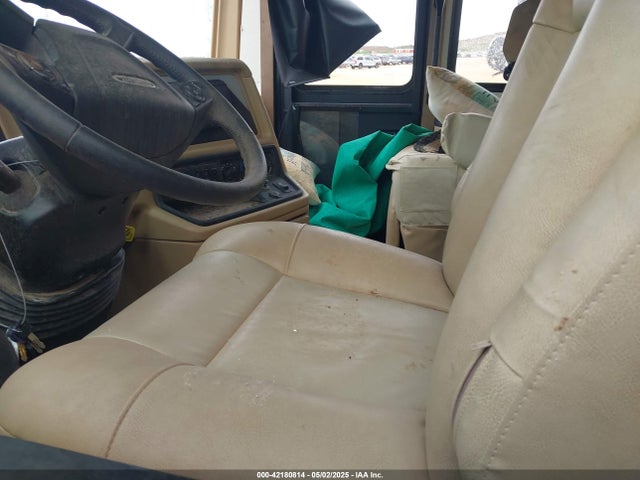 Freightliner cummins b6.7 2023 4UZACHFCXPCUD9444 Image 55