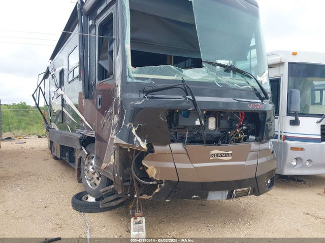 Freightliner cummins b6.7 2023 4UZACHFCXPCUD9444 Image 56