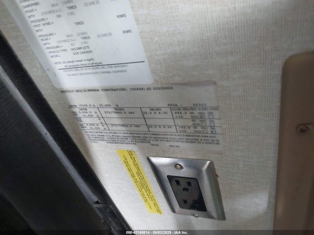 Freightliner cummins b6.7 2023 4UZACHFCXPCUD9444 Image 59