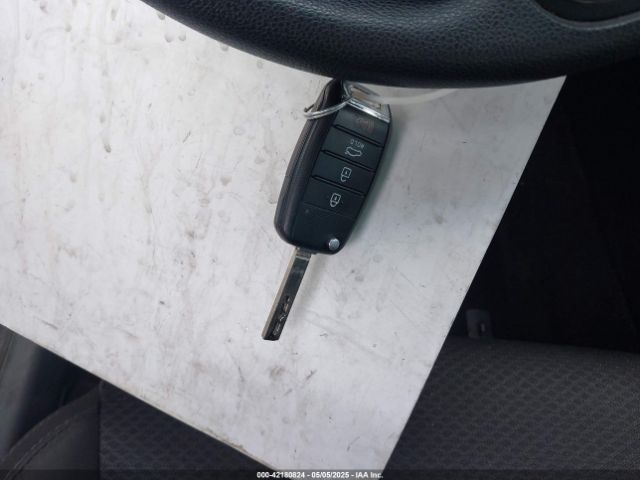 5XXGT4L36JG203915 KIA Optima Lx