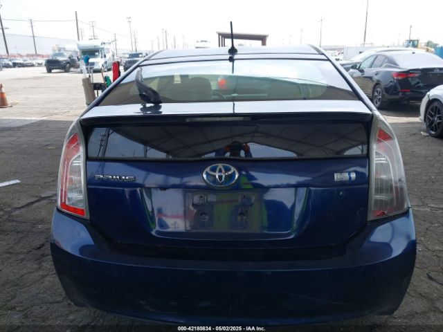 JTDKN3DU7E1746200 Toyota Prius Three