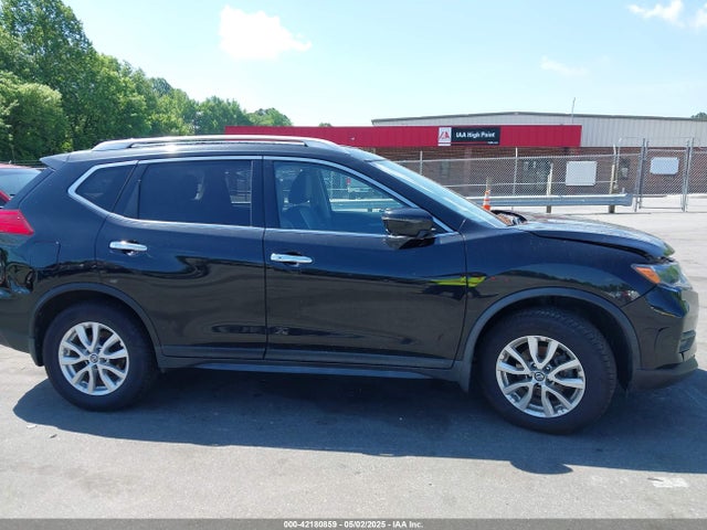 JN8AT2MV4HW016650 Nissan ROGUE SV