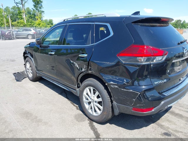 JN8AT2MV4HW016650 Nissan ROGUE SV