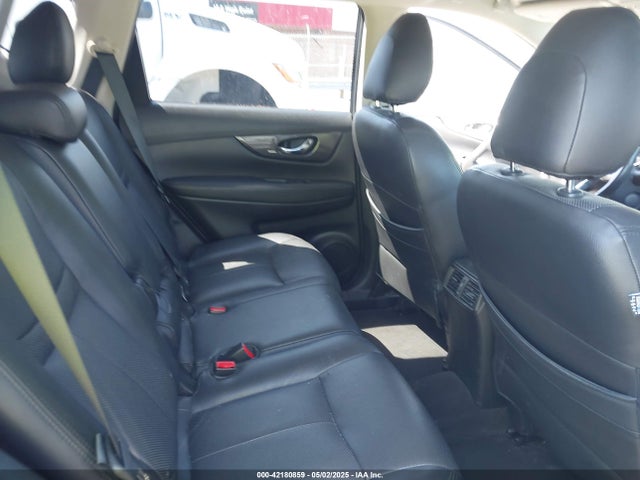 JN8AT2MV4HW016650 Nissan ROGUE SV