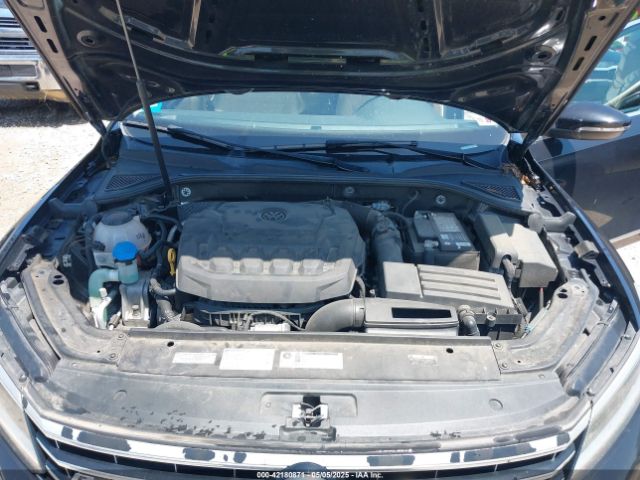 1VWMA7A33KC009628 Volkswagen Passat 2.0t Se R-line