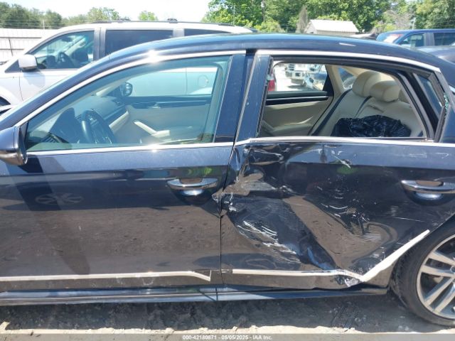 1VWMA7A33KC009628 Volkswagen Passat 2.0t Se R-line