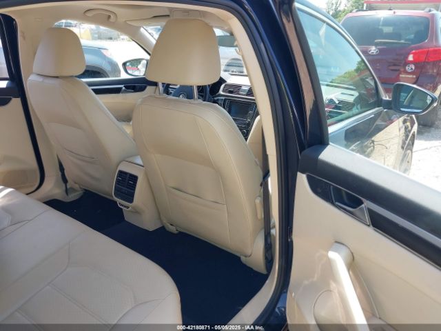 1VWMA7A33KC009628 Volkswagen Passat 2.0t Se R-line