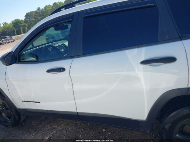 1C4PJMAS0HW631536 Jeep Cherokee Altitude 4x4