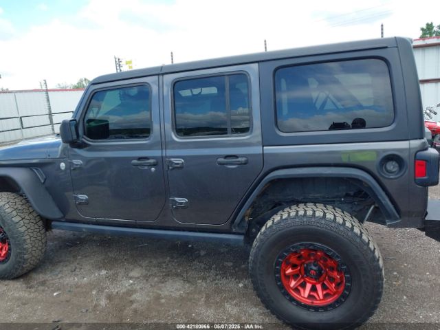 1C4HJXDG9KW598816 Jeep Wrangler Unlimited Sport S 4x4