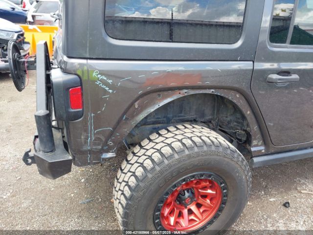 1C4HJXDG9KW598816 Jeep Wrangler Unlimited Sport S 4x4