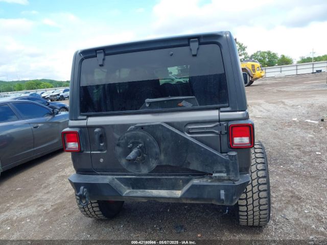 1C4HJXDG9KW598816 Jeep Wrangler Unlimited Sport S 4x4