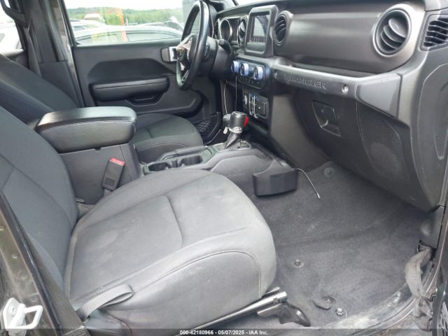 1C4HJXDG9KW598816 Jeep Wrangler Unlimited Sport S 4x4