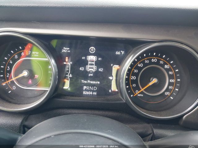 1C4HJXDG9KW598816 Jeep Wrangler Unlimited Sport S 4x4
