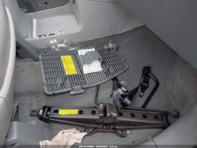5TDYK3DC0ES436502 Toyota Sienna Xle V6 8 Passenger