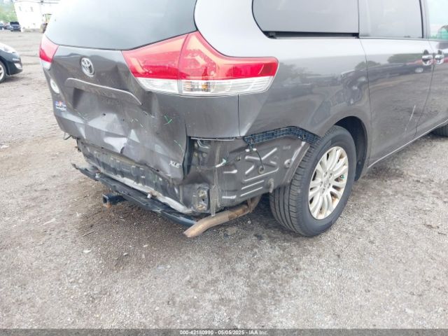 5TDYK3DC0ES436502 Toyota Sienna Xle V6 8 Passenger