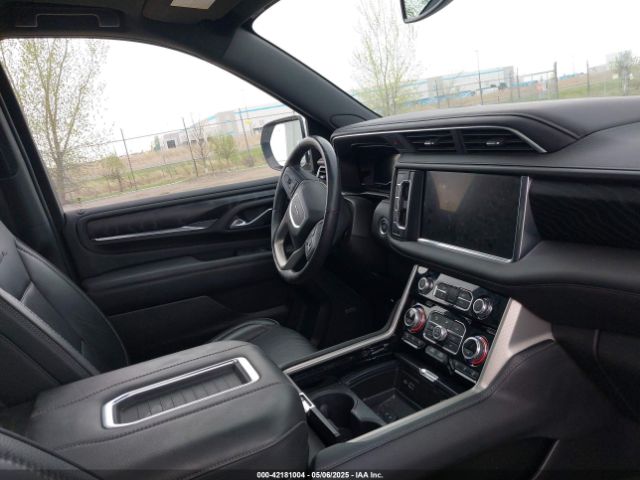 1GKS2DKLXNR215720 GMC Yukon 4wd Denali