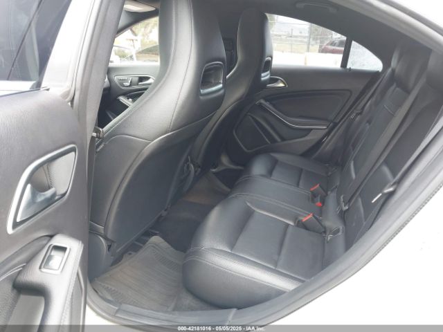 2018 MERCEDES-BENZ CLA 250 WDDSJ4GB4JN589309 Photo 7