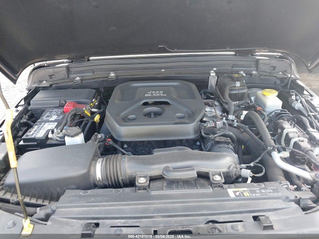 1C4HJXDN7LW130390 Jeep 2020